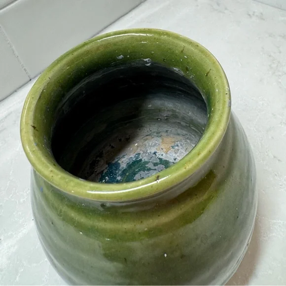 Green Ceramic Vase - Picture 6 of 11